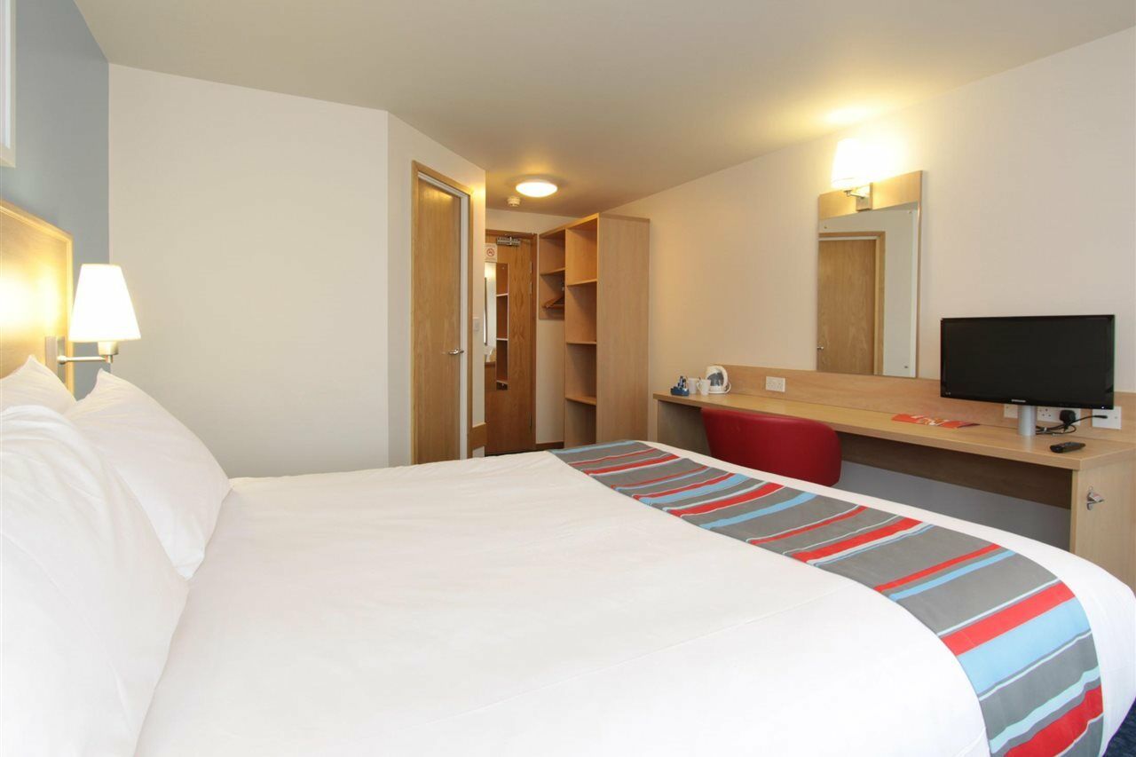 Travelodge Bristol Severn View M48 Elberton Exterior photo