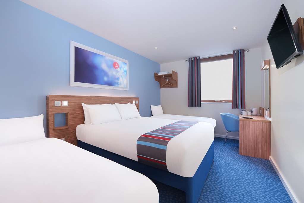 Travelodge Bristol Severn View M48 Elberton Room photo